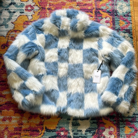 Forever 21 Jackets & Blazers - Premium Forever 21 Fuzzy Jacket